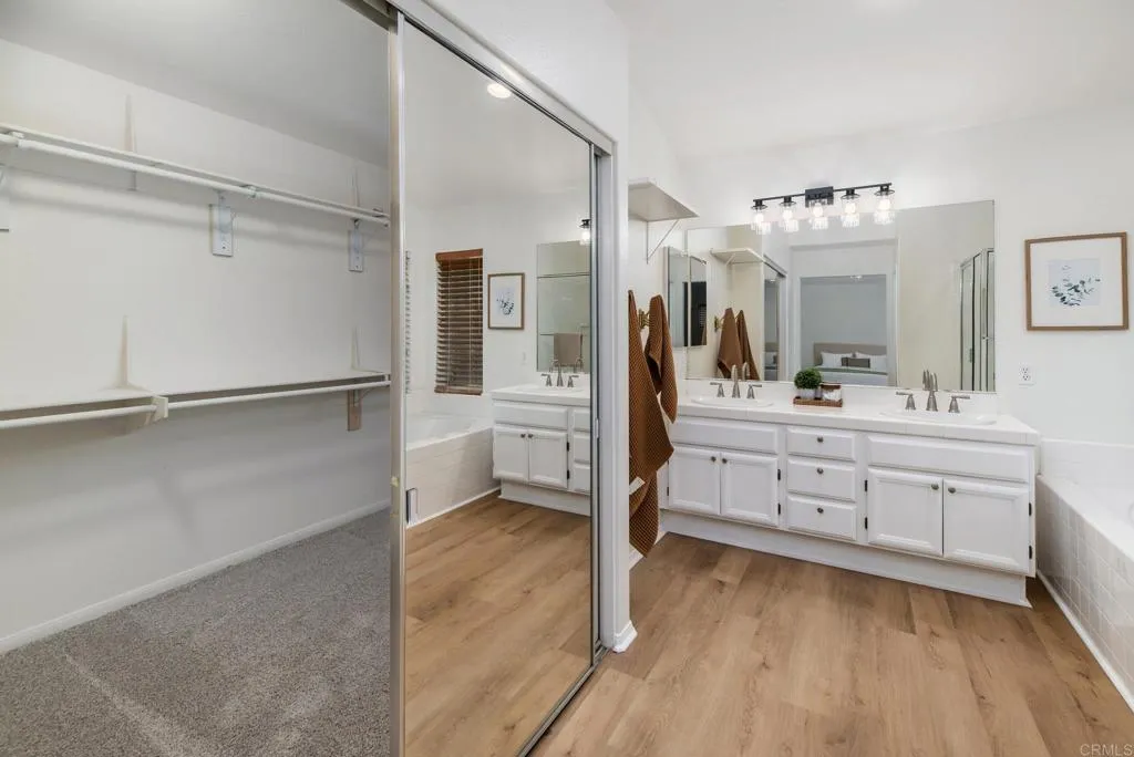 5010 Palmera Drive, Oceanside, California 92056 home-pic-16